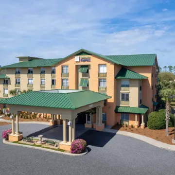 Holiday Inn Express & Suites BLUFFTON @ HILTON HEAD AREA by IHG