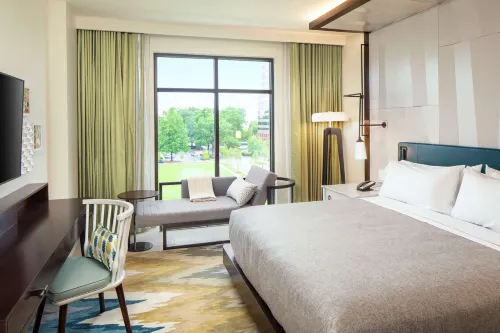 Canopy by Hilton Charlotte SouthPark - Boutique