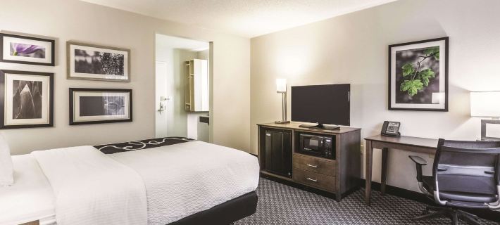 La Quinta Inn & Suites by Wyndham Atlanta Midtown - Buckhead Hotels in Atlanta