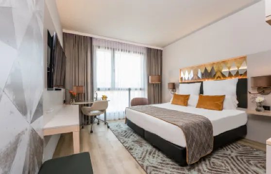 레오나르도 로얄 호텔 바르셀로나 피라