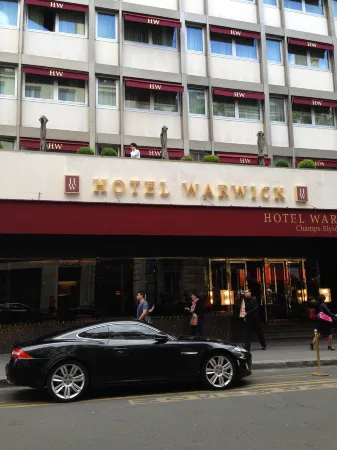 Warwick Champs-Elysées Paris Отели рядом с достопримечательностью «Центр Жоржа Помпиду»