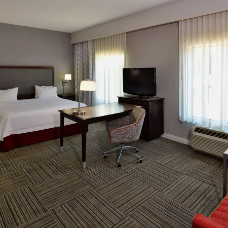 Hampton Inn & Suites Fredericksburg