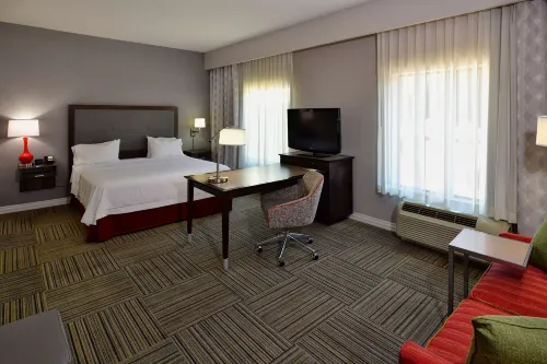 Hampton Inn & Suites Fredericksburg - WiFi