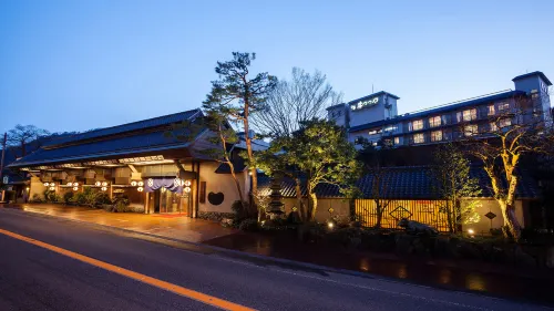 Kasenkyo Izutsuya Hotels in Shinonsen