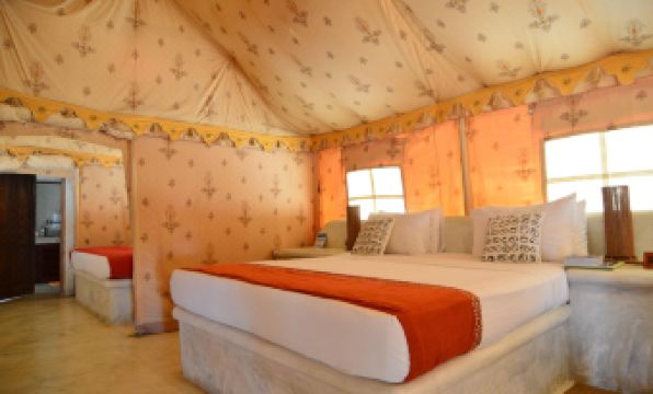 Dolphin Beach Resort - Kalpitiya