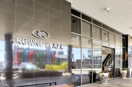 莫爾斯比港皇冠假日飯店公寓