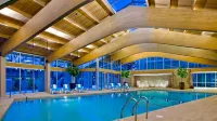 Crowne Plaza Lombard Downers Grove Hotels in Lombard