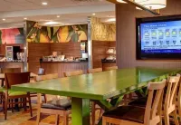 Fairfield Inn & Suites des Moines Urbandale - breakfast