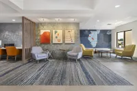 Holiday Inn Express & Suites Peru - Lasalle Area Hotels in Deer Park Township