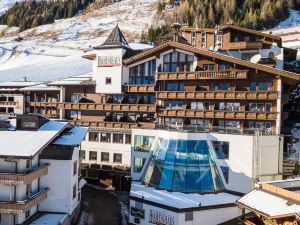 Alpenbad Hotel Hohenhaus Hintertux/Zillertal/Tirol
