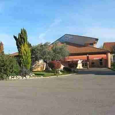 Logis la Grande Bastide Hotel Exterior