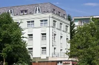Jagelló Business Hotel فنادق في Budaors