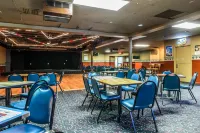 Quality Inn & Suites Hotels in Washington Township