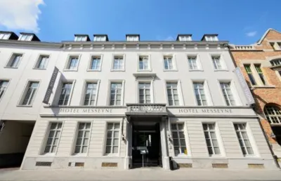 Hotel Messeyne Hotels near De Houtsnip