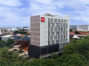 Up-Peak Hotel Simpang Lima Semarang Formerly HA-KA Simpanglima Hotel Semarang