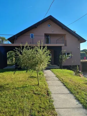 3 Bed Villa-Sleeps 8-Private Pool-Mountain Views