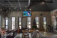 Na Na Hani Hotel