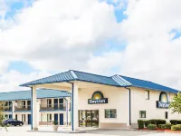 Days Inn by Wyndham Valdosta I-75 Hotels in Lowndes County