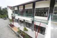 RedDoorz Plus Near Kualanamu Airport - Business