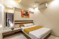 Hotel Rajlaxmi Grand - parcheggio