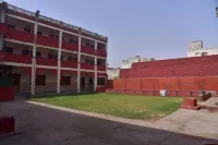 Goverdhan Hotel - Close to Railway Station and Bus Stand Hotels in Civil Lines