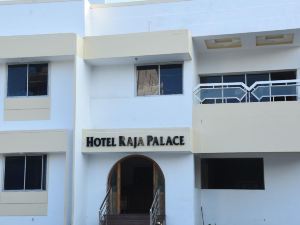 Hotel Raja Palace