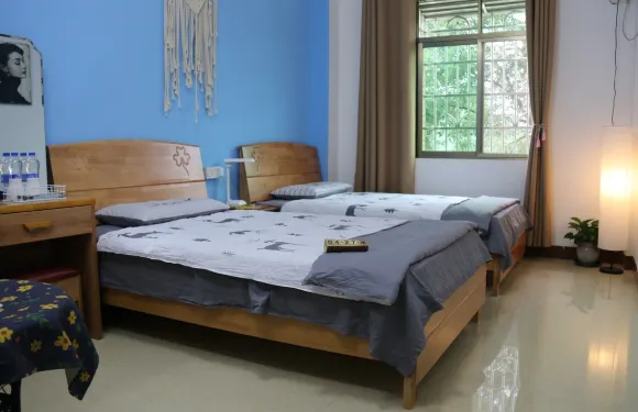 地派温馨裏特色民宿（高明路分店）