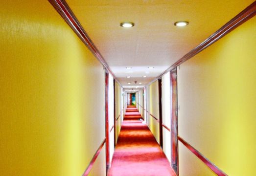 Golden Cruises 선상 전경