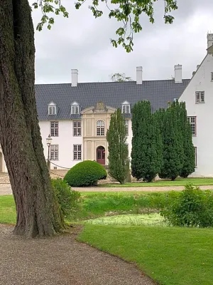 Schackenborg Slotskro Hotels in Hojer