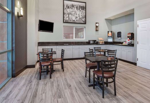 슈퍼 8 바이 윈덤