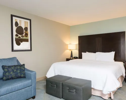 Hampton Inn Detroit/Roseville Hotels in Macomb County