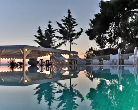 埃克羅特爾雅典娜別墅 希斯尼亞酒店