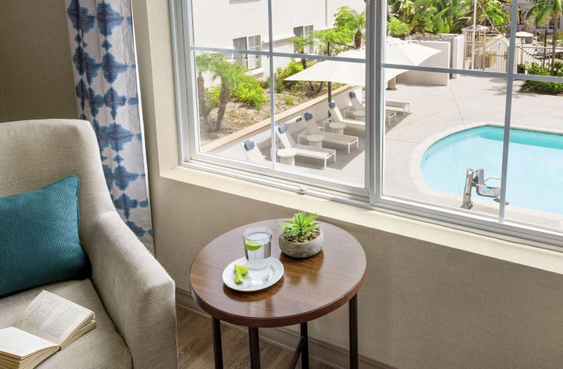 Hilton Garden Inn Carlsbad Beach photo 2
