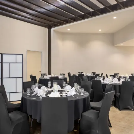 Holiday Inn ORLANDO-INTERNATIONAL AIRPORT by IHG