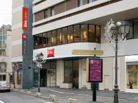 Ibis Paris Pont de Suresnes