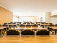 Aleyra Hotel and Villa's Garut Hotels in South Tarogong