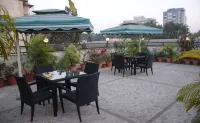 Hotel Midland - Hostel Hotels in Mumbai