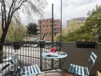 Trastevere Gallery Suites Hotels near Gianicolo