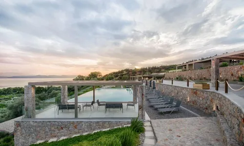 Elimnion Resort