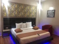 Mayor's & Diplomat Suite - Gra Hoteles cerca de FESTAC TOWN Water Plant