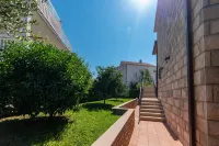 Apartments Sutalo