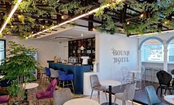 Hound Hotel Nampo