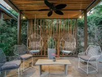 Tamarindo Bay Boutique Hotel Hotels near Banana Surf Club