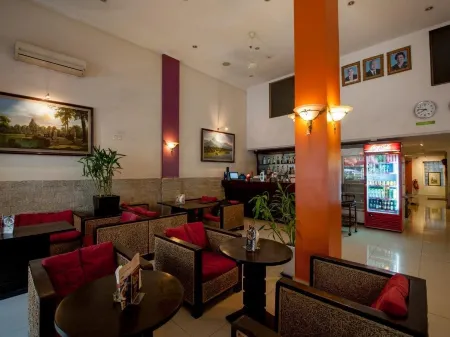 City Lodge Hotel Отели рядом с достопримечательностью «Hong Kong Land»