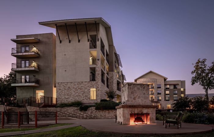 Courtyard New Braunfels River Village