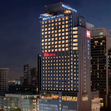 Ibis Bangkok Sukhumvit 24 Отели рядом с достопримечательностью «Тхонг Лор»