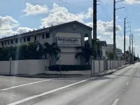 Hialeah Airport Motel Отели в г. Хайалиа