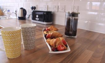 The Manchester St Petersgate - Sleeps up to 6 Close to Train Station Very Central - Housity