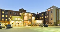 Residence Inn Champaign オールド・ファーム・ショップス周辺のホテル