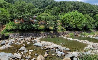 Hadong Pension Haneulbit Hwangtobang